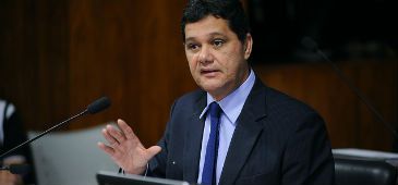 RicardoFerraco_311017_PedroFranca_AgSenado_1.jpg