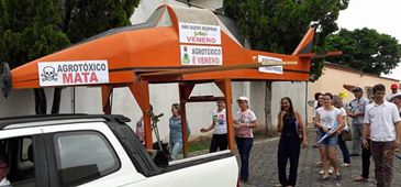 21122017_agora_eh_lei_boa_esperanca_agrotoxicos_tina_bis.jpg
