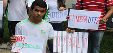 280218_protestonovavenecia_um_cubaniface.png