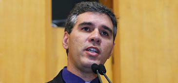 140518_rodrigo_coelho_tatiBelingALES.jpg