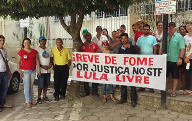 09082018_greve_fome_stf_lula_mpa_es.jpg