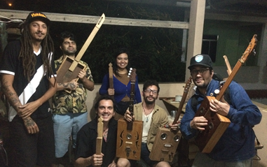guitarra_cigarbox_arquivopessoal.png