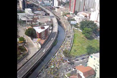 protesto_bolsonaro_dois_face.jpeg