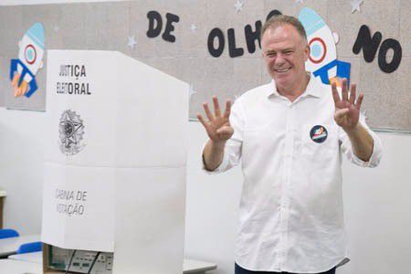 renato_casagrande_vitoria_leosa.jpeg