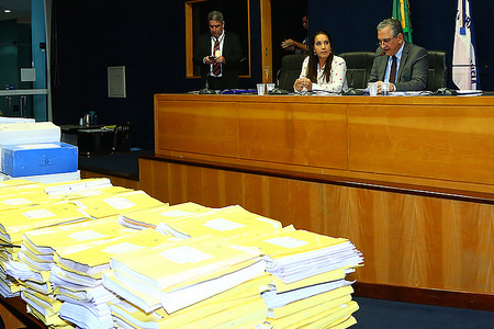 CPI_mafia_dos_guinchos_relatorio_final__tati_beling_.png