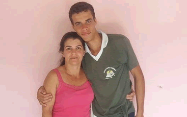 adrian_escola_do_campo_enem_arquivo_pessoal.gif