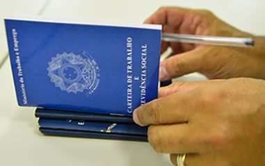 carteira_trabalho_marcellocasal_ABr.jpg