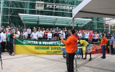 petroleiros_petrobras_foto_sindipetro_es.jpg