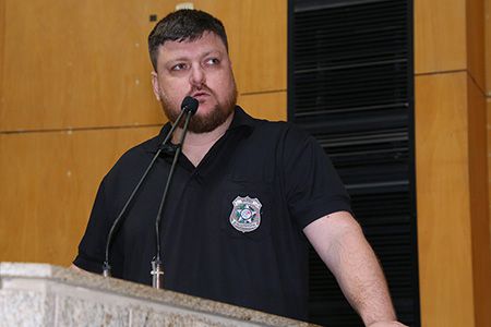 BrunoMenelli_agentesocioeducativo_TatiBeling.jpg