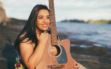 Jessica_Roberts_capa_divulgacao.jpg