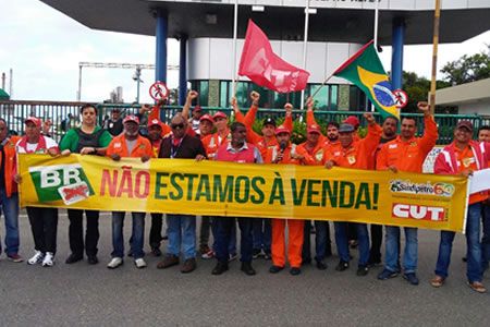 petroleiros_greve_faixa_FUP.jpg