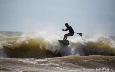 surfe_jacaraipe_fabio_machado.jpg
