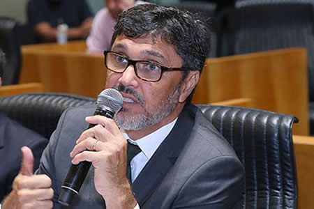 Alaimar_Fiuza_iema_tatibeling_ales.jpg