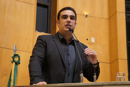 erickmusso_102_lissadepaula_ales.jpg