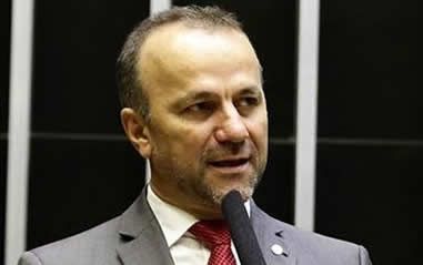 helder_salomao_divulgacao.jpg