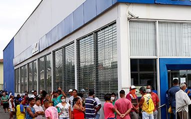caixaeconomica_fila_sandrocardoso.jpg