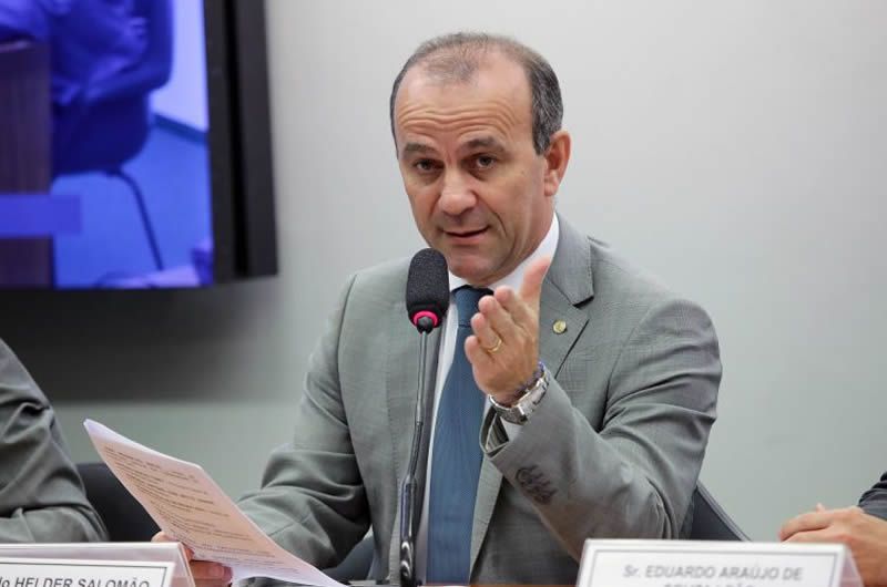 helder_Salomao_agenciacamara.jpg