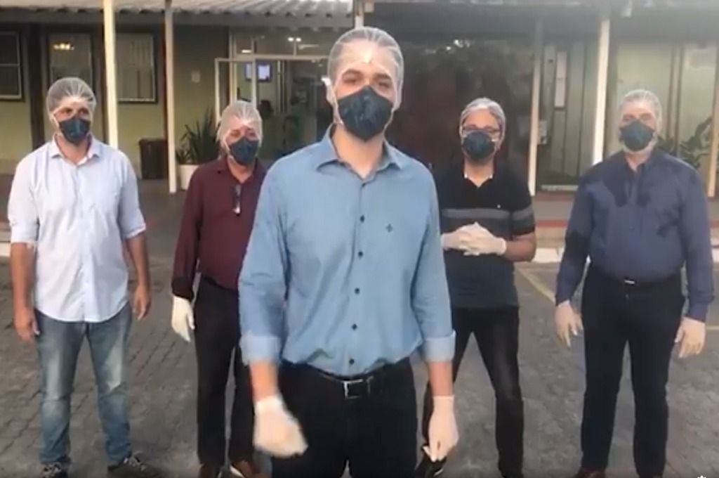 deputados_visitadorosilva_reproducaoface.jpeg
