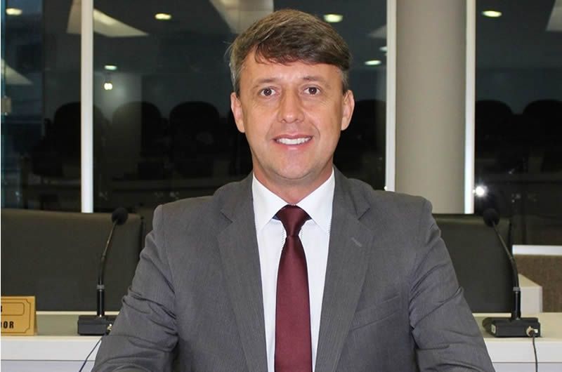 rodrigocaldeira_vereador_serra_face.jpg