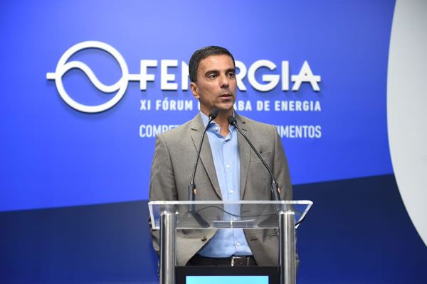 leodecastro_maior_findes_twiiterleo.jpg