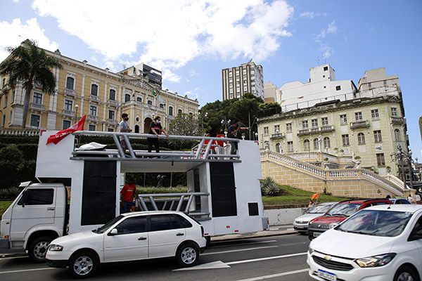 carreata_forabozo_foramourao2_CreditosSergioCardoso_Sindibancarios.jpg