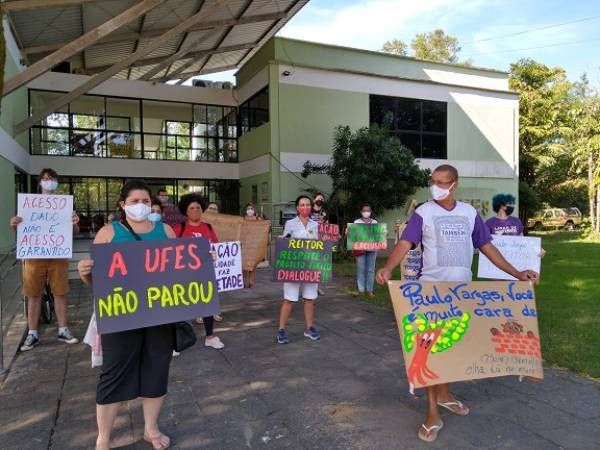 manifestacao_earte_creditosAdufes.jpg