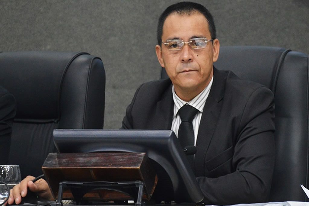 cleberfelix_camara_cmv.jpg