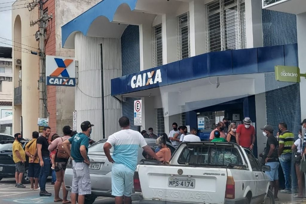 agencia_caixa_fila_pessoas_divulgacao.jpeg