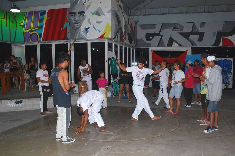 crj_capoeira_facebook.jpg