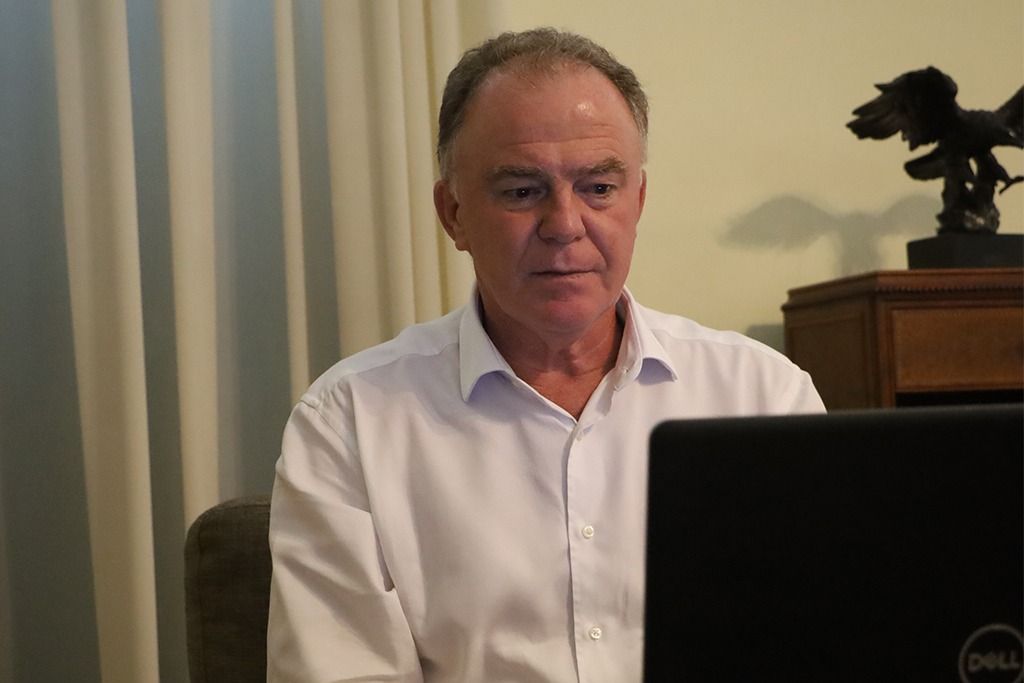 renato_casagrande_reuniao_pazuelo_helio_filho.jpeg