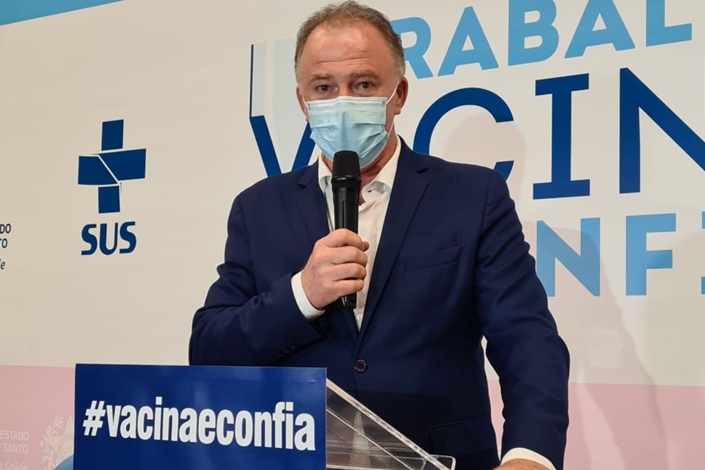vacina_e_confia_casagrande_rodrigo_araujo_governo_es.jpeg