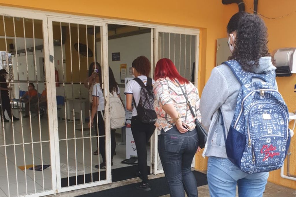 distanciamento_escola2.jpg