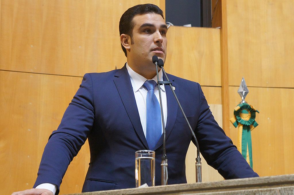 erick_musso_5_lissadepaula_Ales.jpg