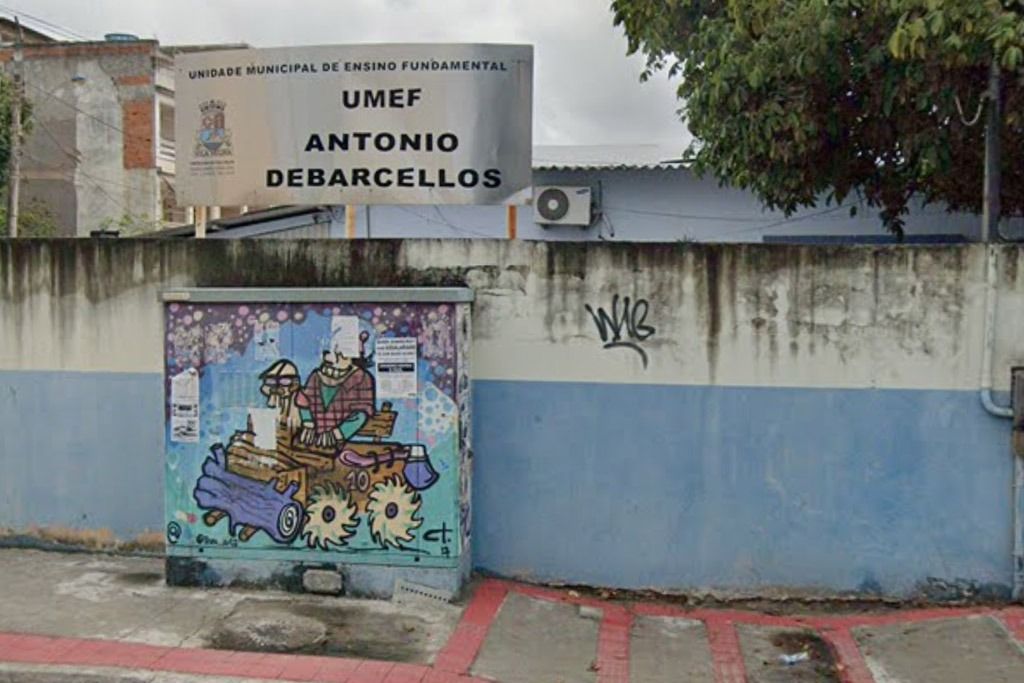escola_antonio_debarcellosCreditosGoogleMaps.jpg