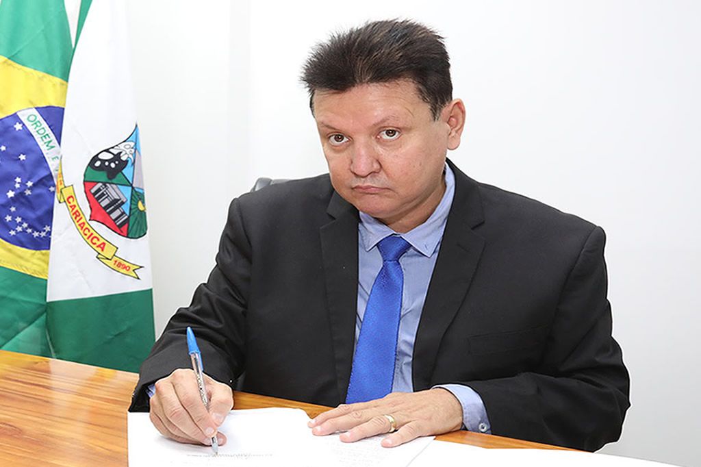euclerio_sampaio_pref_cariacica.jpg