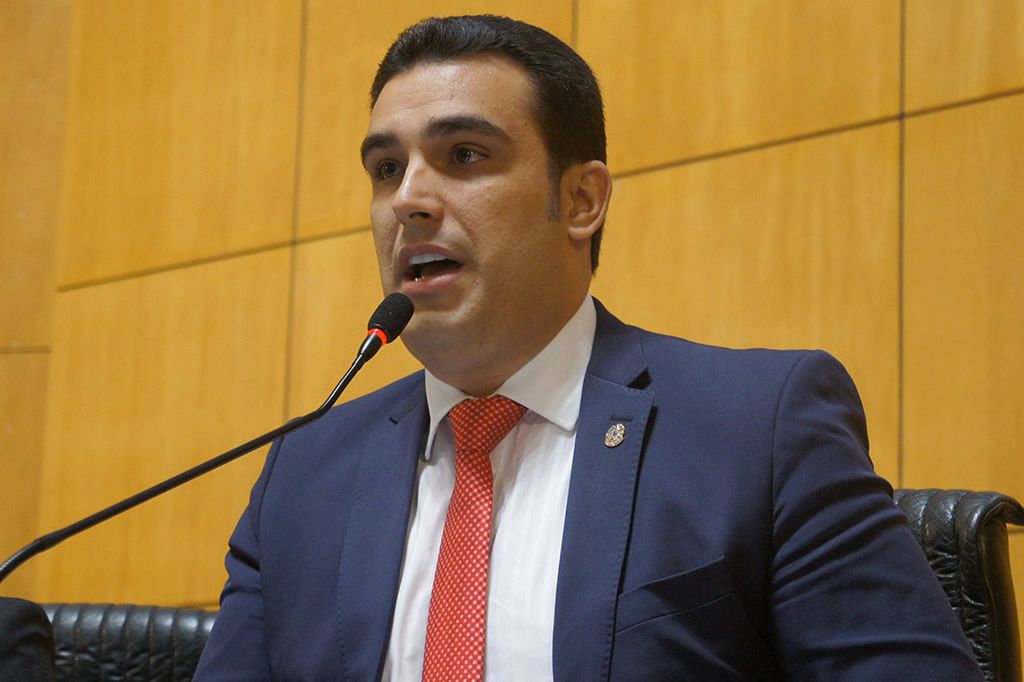 erickmusso_11_lissadepaula_ales.jpg