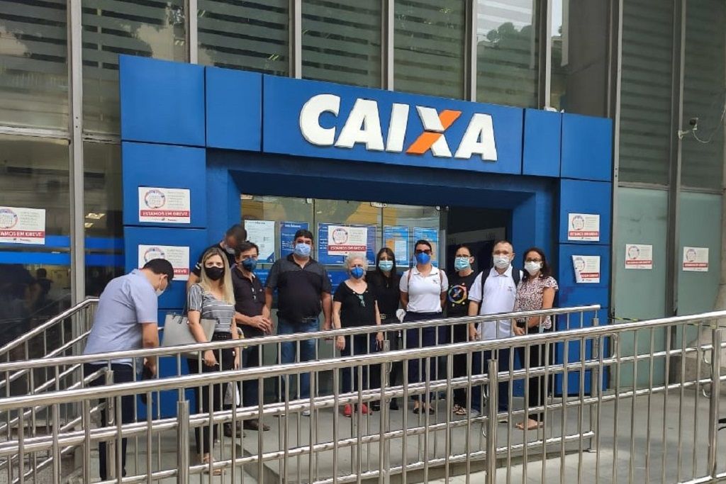 paralisacao_caixa_creditosSergioCardoso.jpg