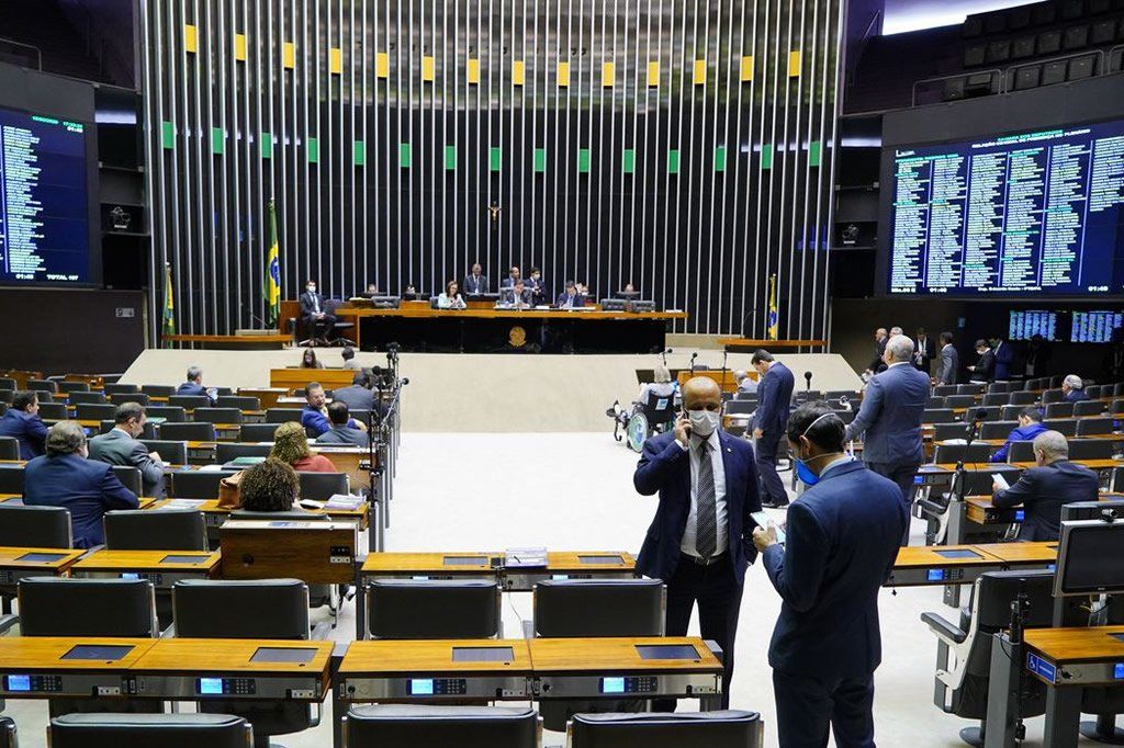 plenario_camaradeputados_pablovaladares_agcamara.jpg