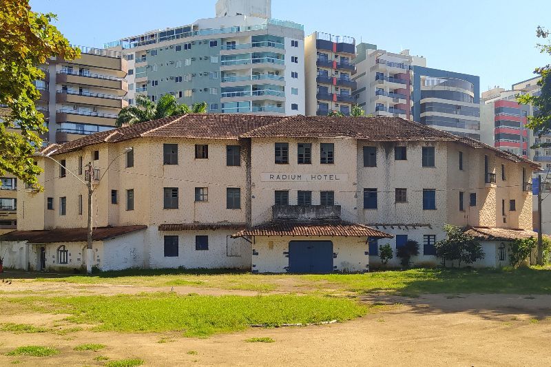 radium_hotel_capa_vitor_taveira.jpg