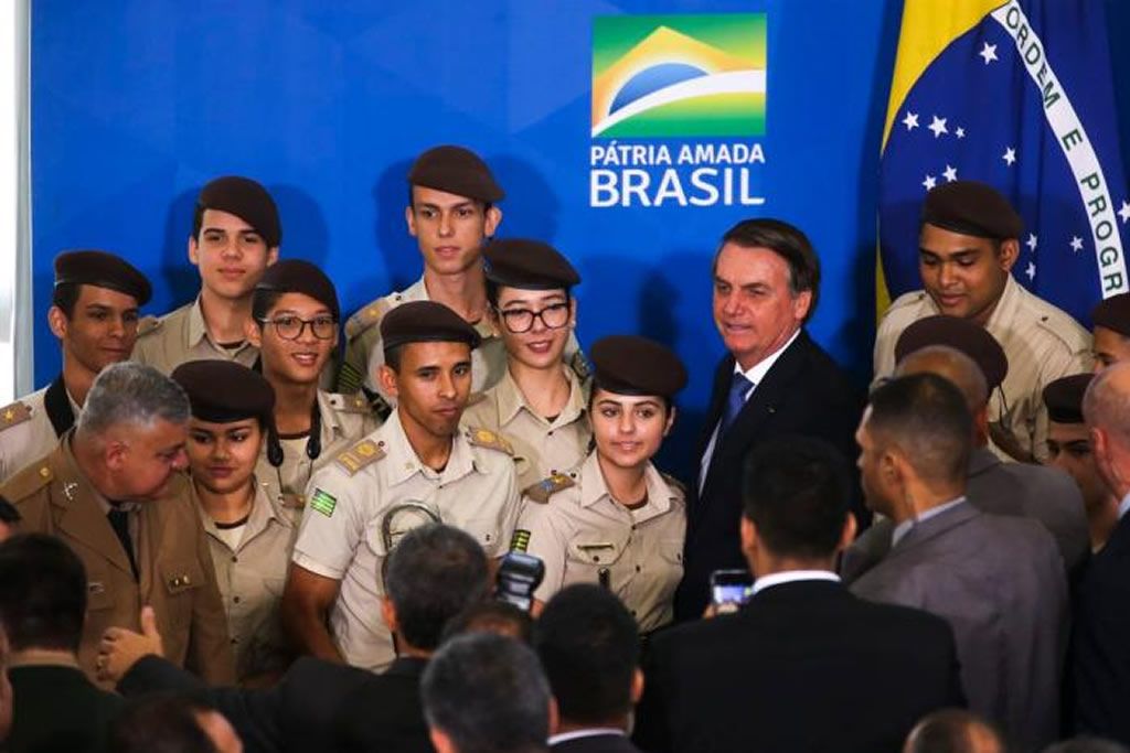 escola_civico_militar_bolsonaro_antonio_cruz_agencia_brasil.jpg