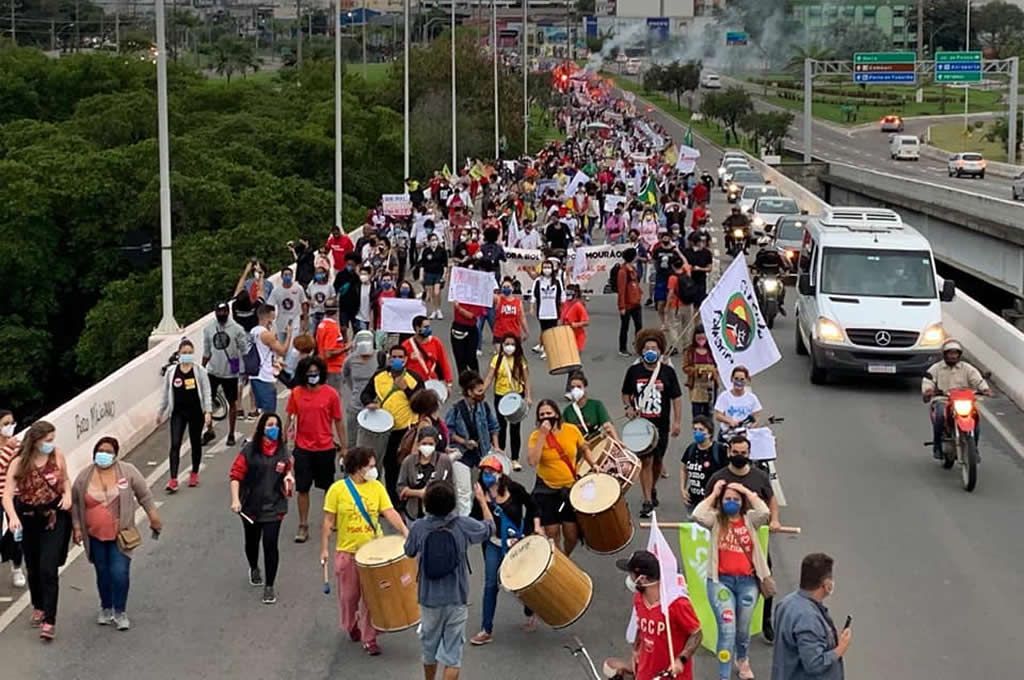 forabolsonaro_19j_faceiriny.jpg