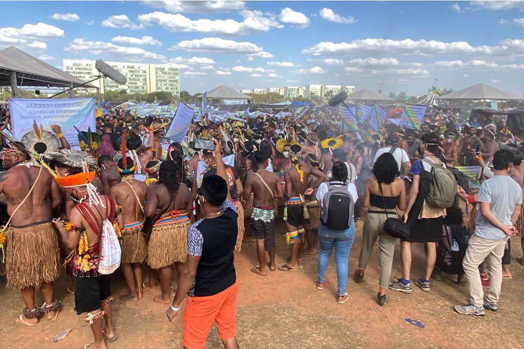 acampamentoindigena_2_apib.jpg