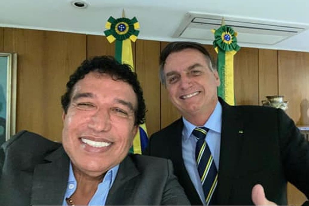 magno_bolsonaro_redesociais.jpg