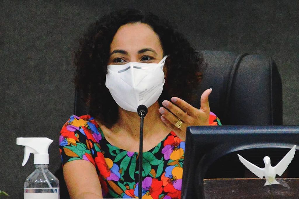camilavaladao_plenario_2_redesociais.jpg
