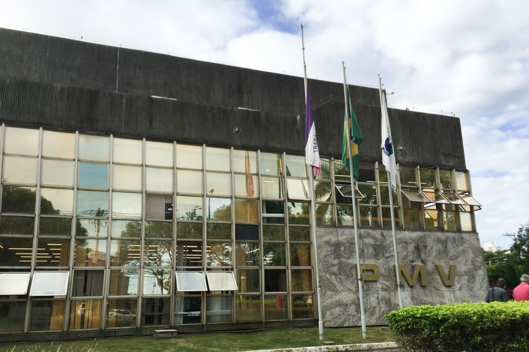 vitoria_prefeitura_leonardo_sa-2.jpg