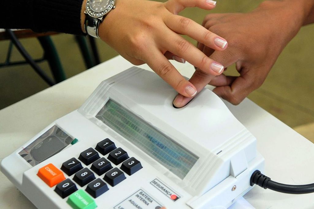 cadastramento_biometrico_wilson_dias_abr.jpg