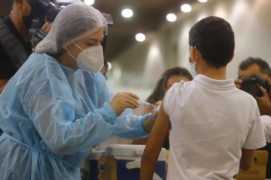 vacina_covid_criancas_helene_santos_governo_ceara.jpg