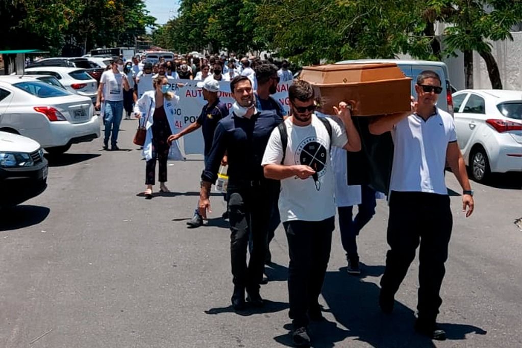 protesto_peritos2_FotoDivulgacao.jpg