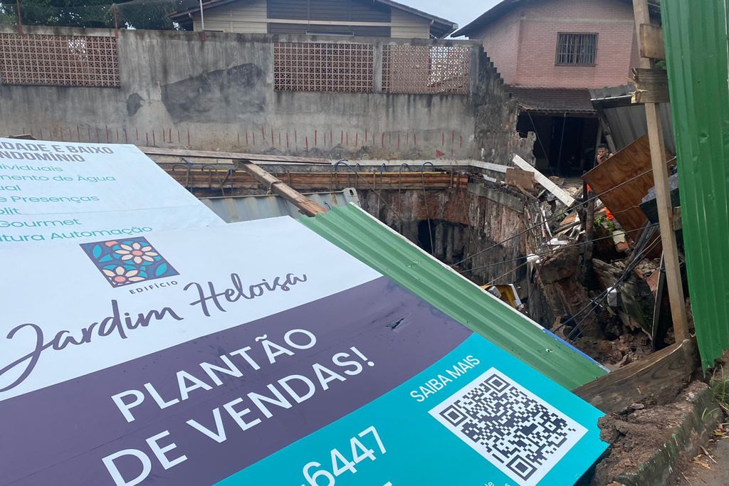 placa_caida_foto_do_leitor.jpg