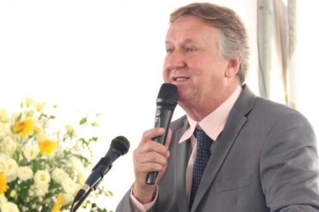 prefeito-domingos-martins-1-1-1.jpg